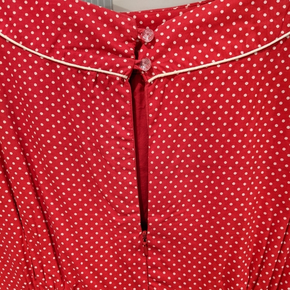 50's style red and white polkadot dress with pockets - Picture 8 of 8